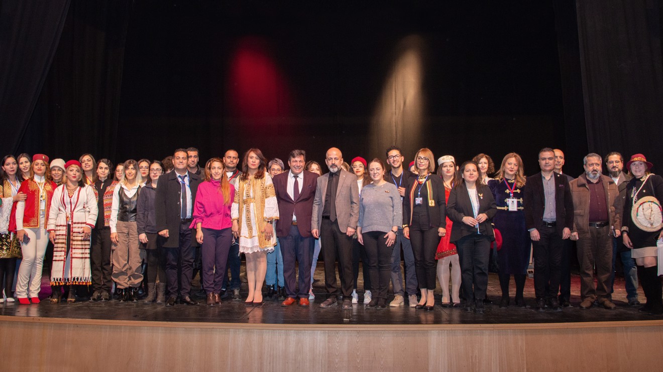 Selçuk Üniversitesinde ‘Uluslararası Sanat ve Tasarım’ etkinliği başladı
